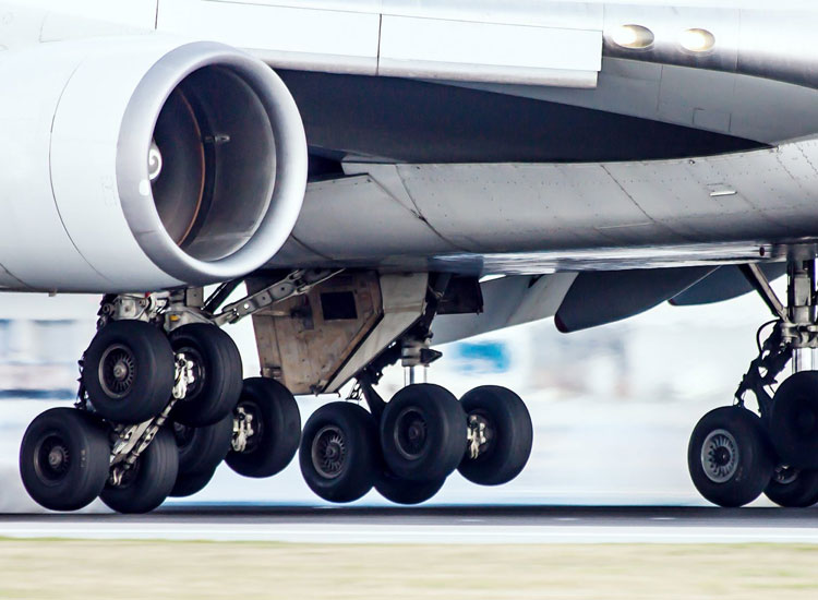 Aircraft Tires Struts